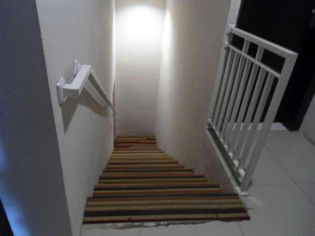 Vindhika Hotel Pengayoman Makassar Esterno foto